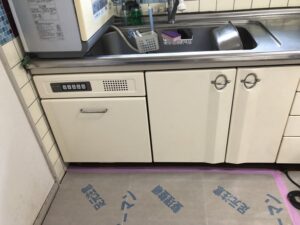 60ｃｍ食器乾燥機を45ｃｍ食洗機に取替える　卓上食洗機撤去処分